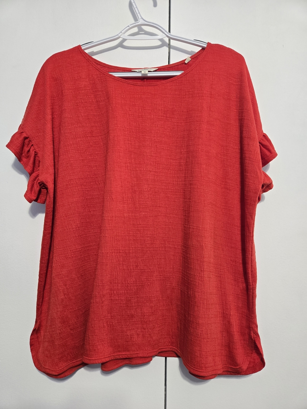 Max Studio London 1X Red Textured Ruffle Sleeve Blouse Plus Size
